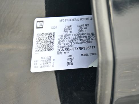 Used 2024 Chevrolet Suburban Premier w/ Premium Package 2 image 42