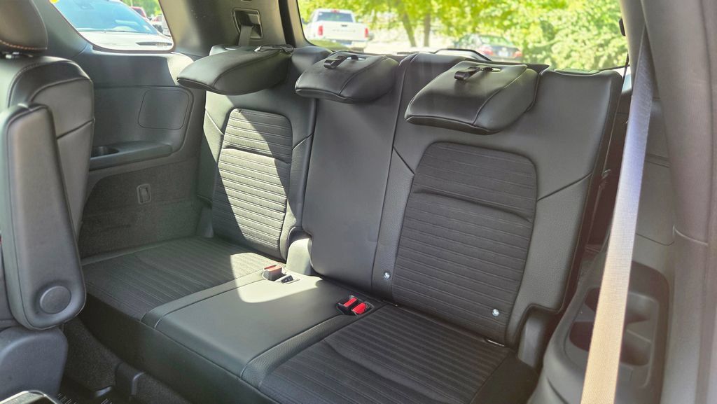 Used 2024 Nissan Pathfinder Rock Creek AWD/4WD image 25