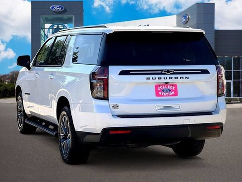 Used 2024 Chevrolet Suburban Z71 w/ Z71 Off-Road Package AWD/4WD image 4