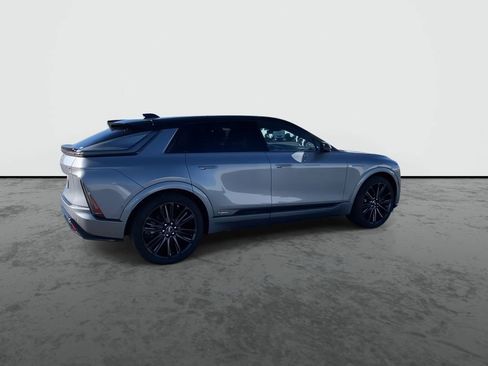 New 2026 Cadillac Lyriq V image 8