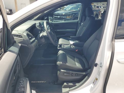 Used 2025 Honda Odyssey Sport-L image 14