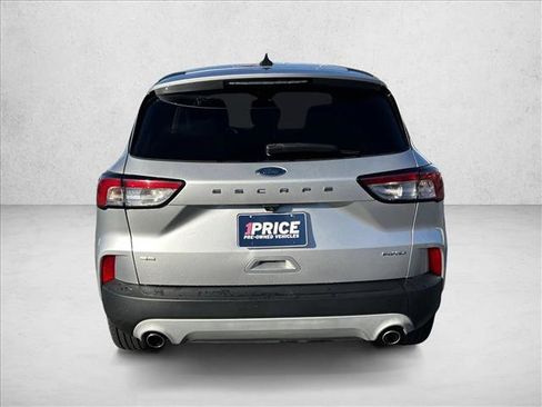 Used 2020 Ford Escape SE image 6