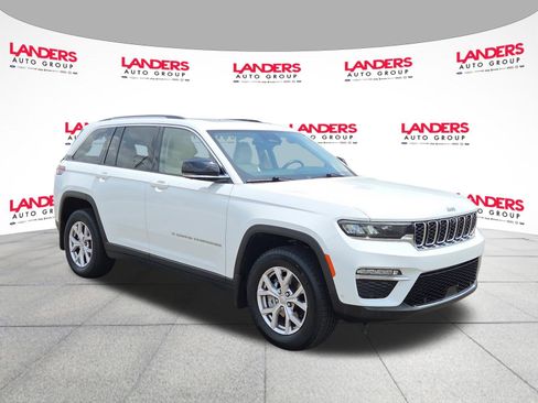Used 2022 Jeep Grand Cherokee Limited w/ Luxury Tech Group II AWD/4WD image 1