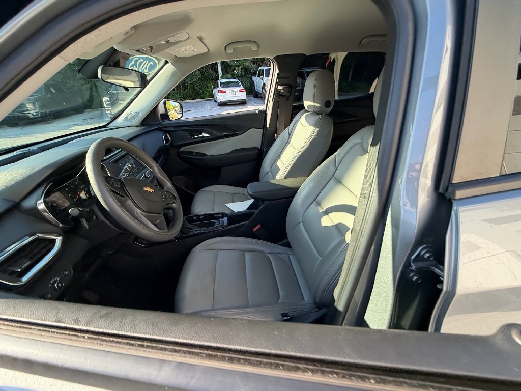 Used 2023 Chevrolet TrailBlazer LT FWD image 10