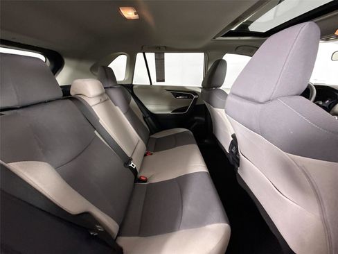 Used 2020 Toyota RAV4 XLE w/ Convenience Package image 50