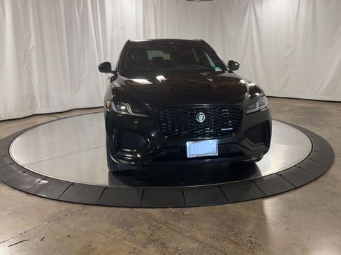 Used 2025 Jaguar F-PACE R-Dynamic S image 5