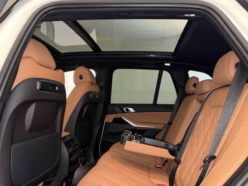 Used 2024 BMW X5 xDrive40i w/ Premium Package AWD/4WD image 21