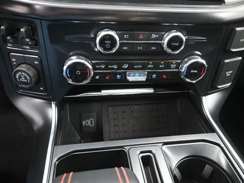 Used 2025 Ford F150 Raptor image 9