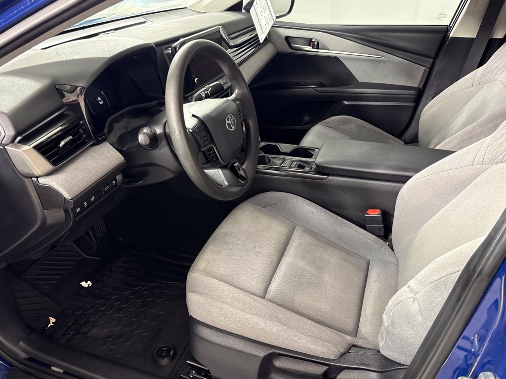 Used 2026 Toyota Camry LE FWD image 26