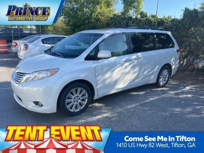 Used 2012 Toyota Sienna Limited w/ Premium Pkg