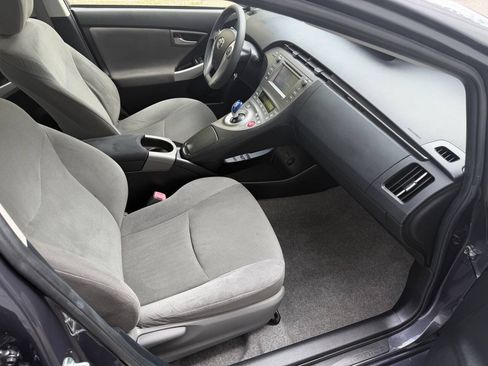 Used 2012 Toyota Prius Two FWD image 17