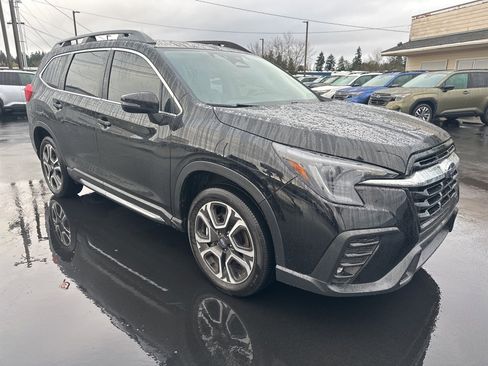 Used 2023 Subaru Ascent Limited image 15