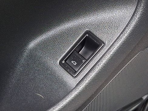 Used 2016 Volkswagen Jetta SE image 26