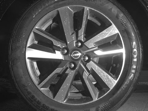 Used 2025 Nissan Versa SV image 14