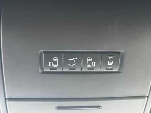 Certified 2020 Dodge Grand Caravan GT FWD image 38