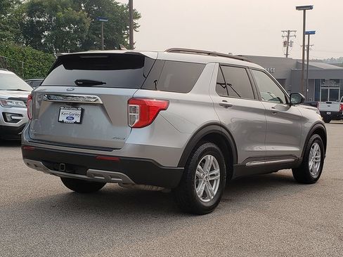 Certified 2023 Ford Explorer XLT w/ Equipment Group 202A AWD/4WD image 5