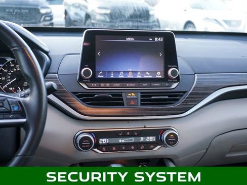 Used 2022 Nissan Altima 2.5 Platinum image 11