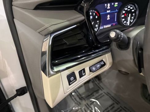 Used 2020 Cadillac XT6 Premium Luxury FWD image 14