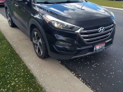 Used 2016 Hyundai Tucson Limited w/ Option Group 03 image 4