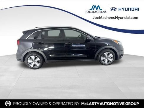 Used 2019 Kia Niro LX FWD image 4