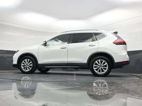 Used 2018 Nissan Rogue SV AWD/4WD image 29