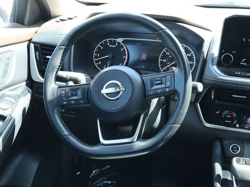 Used 2023 Nissan Rogue SL w/ SL Premium Package FWD image 25