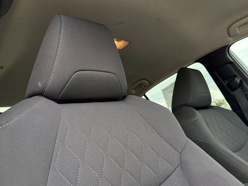 Used 2022 Toyota Corolla LE w/ Carpet Mat Package (TMS) FWD image 18