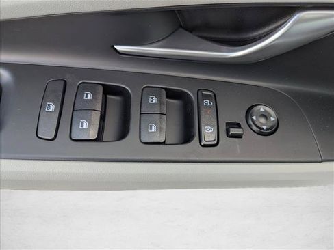 New 2026 Hyundai Elantra Limited FWD image 10