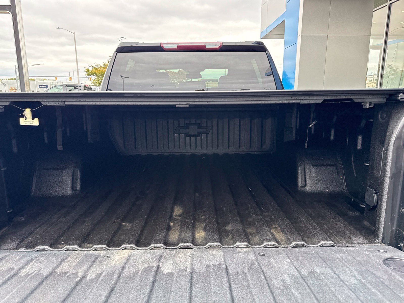 Used 2022 Chevrolet Silverado 1500 LTZ AWD/4WD image 14
