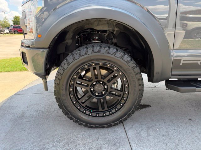 Used 2020 Ford F150 Lariat w/ Equipment Group 502A Luxury AWD/4WD image 4