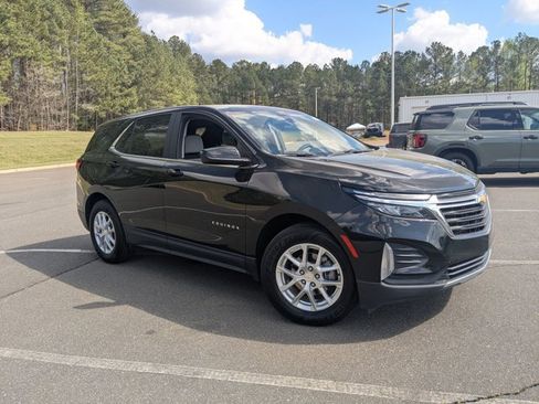 Used 2022 Chevrolet Equinox LT FWD image 1