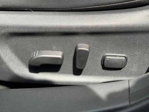 Used 2023 Nissan Sentra SR w/ SR Premium Package FWD image 22