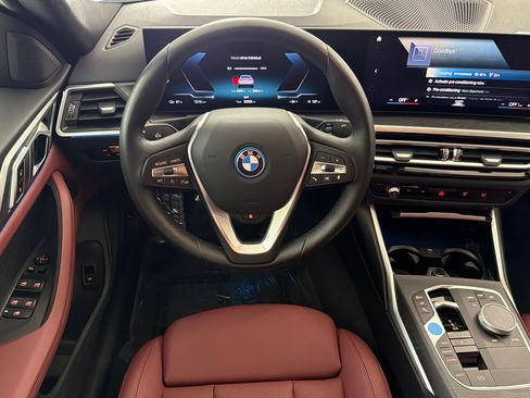 Used 2023 BMW i4 eDrive35 w/ Premium Package RWD image 31