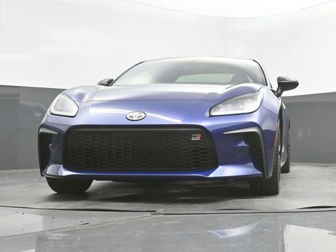 Used 2024 Toyota GR86 Premium w/ Performance Package RWD image 37