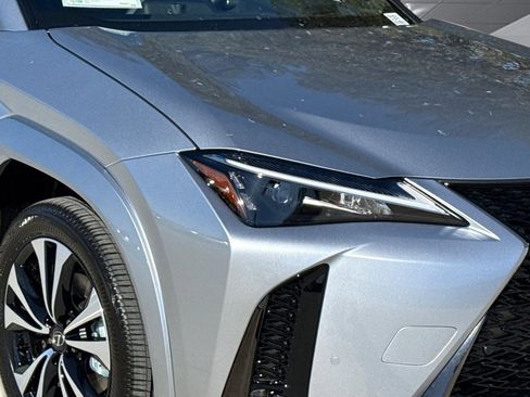 New 2026 Lexus UX 300h AWD image 11