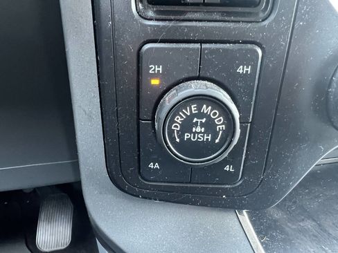 Used 2021 Ford F150 Lariat w/ Equipment Group 502A High AWD/4WD image 16