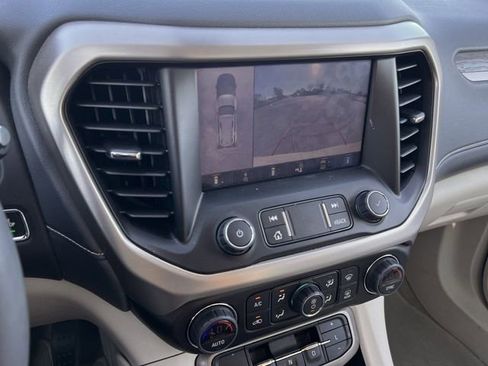 Used 2023 GMC Acadia Denali w/ Denali Ultimate Package image 17