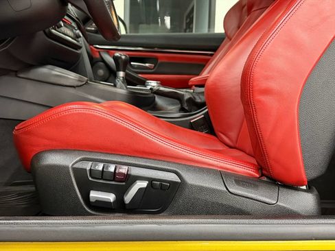 Used 2016 BMW M4 Coupe RWD image 31