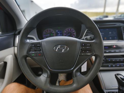 Used 2017 Hyundai Sonata Sport w/ Cargo Package image 6