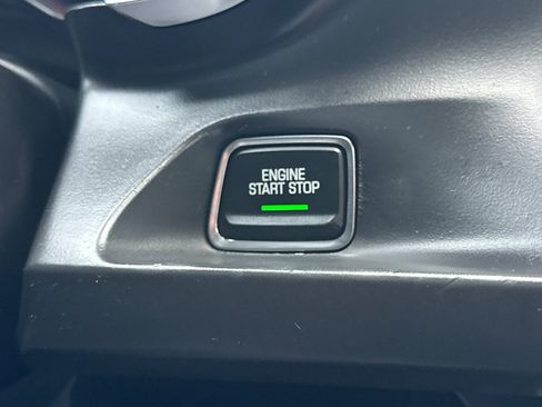 Used 2016 Chevrolet Camaro LT RWD image 33