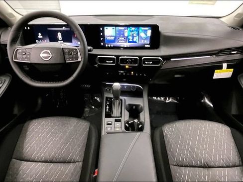 New 2026 Nissan Sentra SV w/ SV Convenience Package FWD image 5