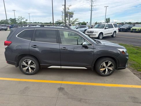 Used 2020 Subaru Forester Touring AWD/4WD image 9