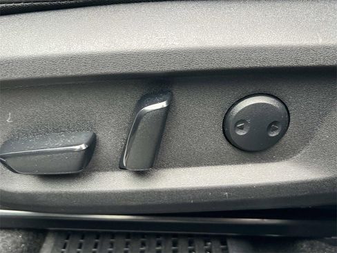 Used 2021 Nissan Rogue SL w/ Premium Package image 30