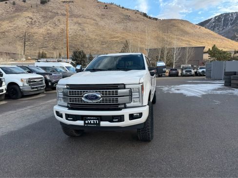 Used 2018 Ford F350 Platinum w/ Platinum Ultimate Package image 4