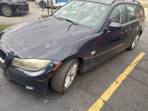 Used 2010 BMW 328i xDrive Wagon image 1