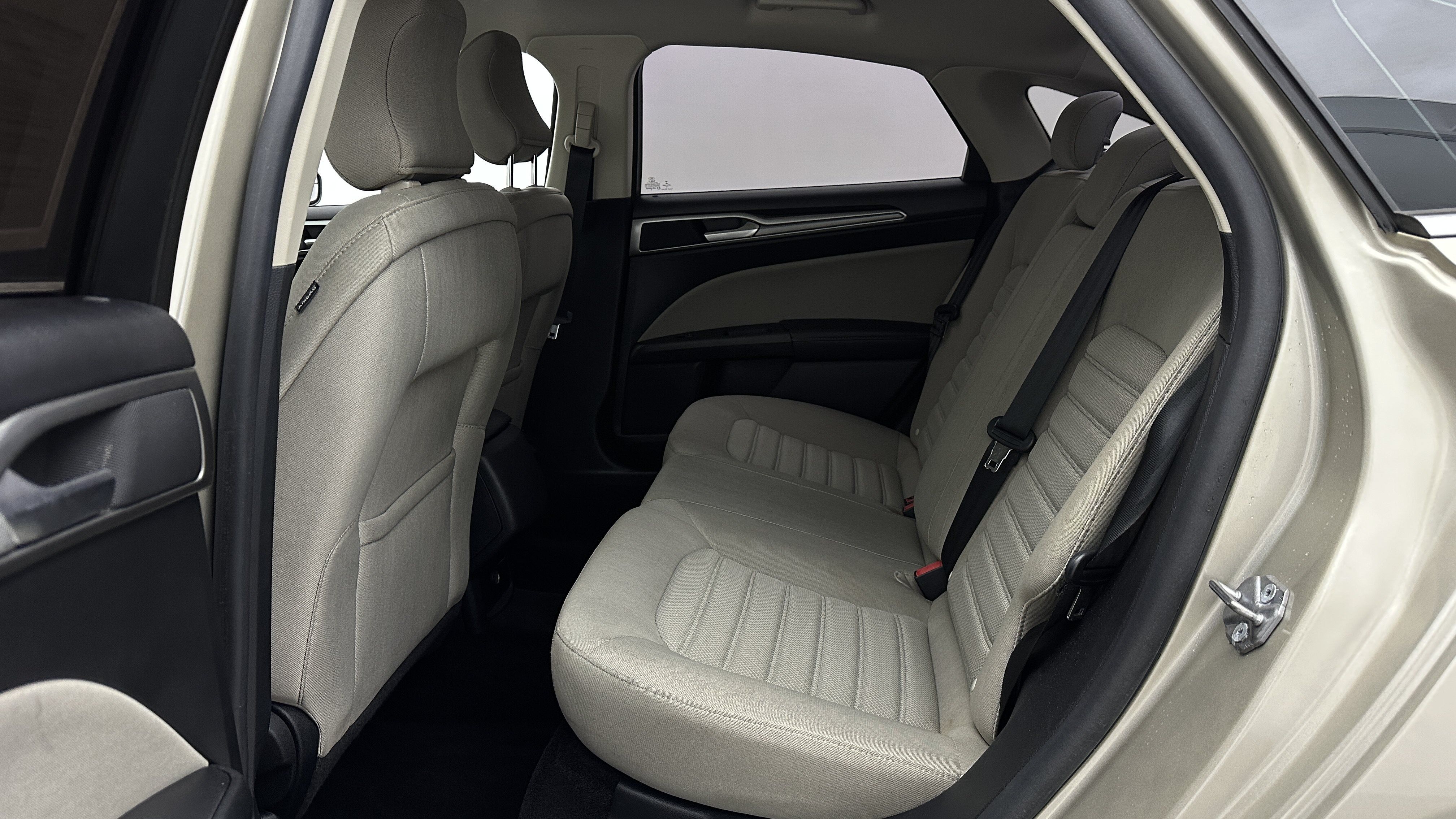 Used 2018 Ford Fusion S FWD image 22