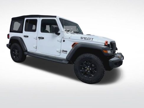 Used 2022 Jeep Wrangler Unlimited Sport image 2