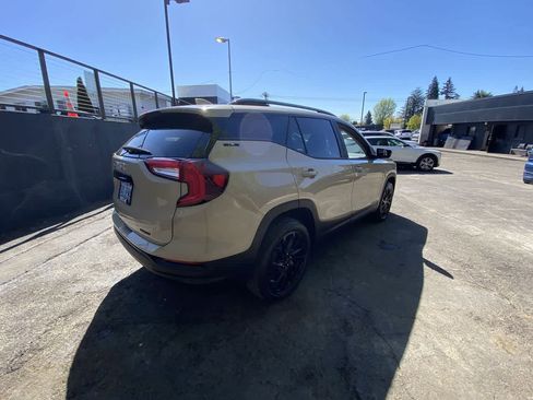 Used 2023 GMC Terrain SLE w/ Elevation Edition AWD/4WD image 6