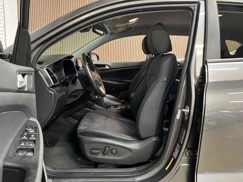 Used 2020 Hyundai Tucson Sport FWD image 4