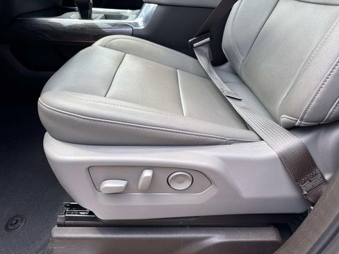 Used 2022 Chevrolet Silverado 1500 LTZ RWD image 17
